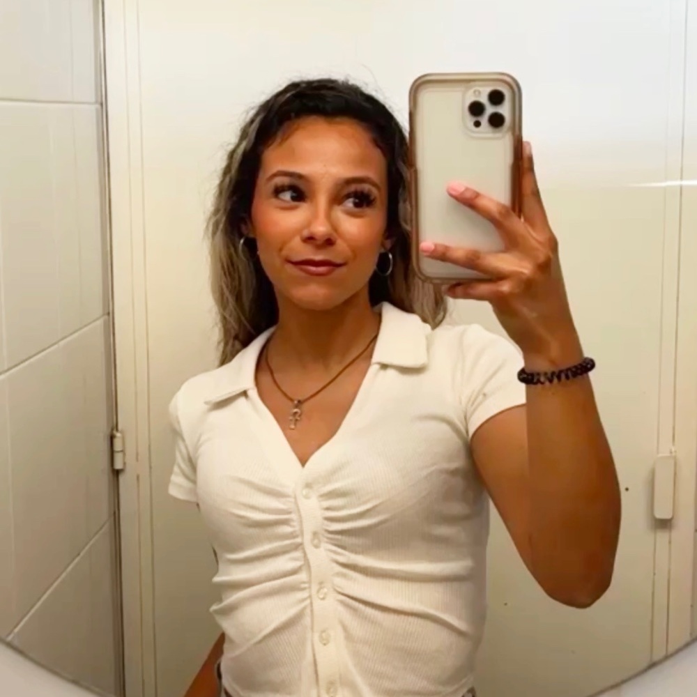 Meet your Posher, Cynth